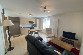 Charming 55m near hiking trails